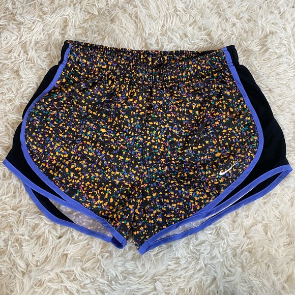 Nike Tempo Icon Clash Drifit Black Shorts - Picture 3 of 8